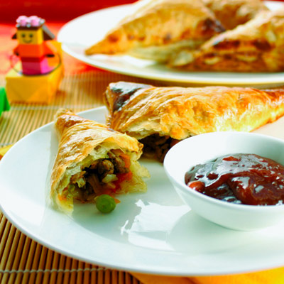 vegie smugglers beef triangles with vegetables and puff pastry