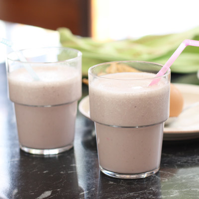 Bananas, yoghurt, milk & C Berry Blast powder.