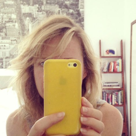 If only I had overly rouged, high cheekbones, it could be 1984!